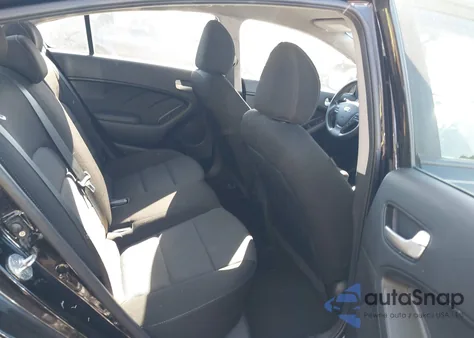 2018 Kia Forte Lx z USA, uszkodzony, nr VIN 3KPFK4A7XJE234467